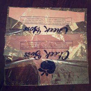 Lot of 2 no-show athletic thong new in package